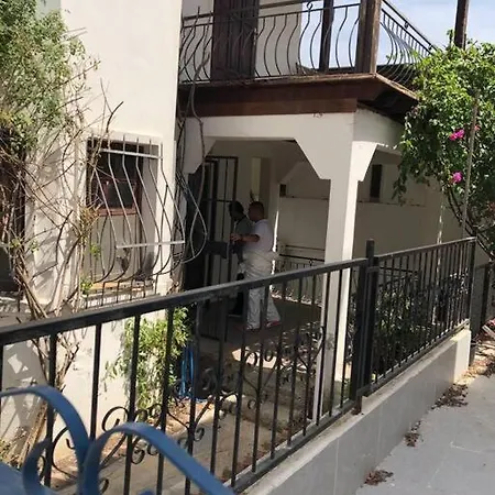 Turkbuku Karaca *