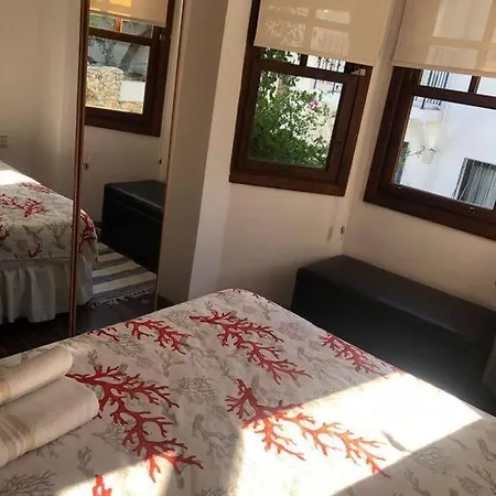 Holiday home Turkbuku Karaca *